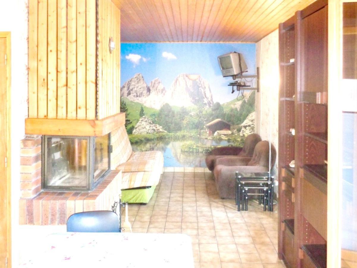 Chalet Charmant A Saint-Gerons Avec Piscine Partagee Exterior foto