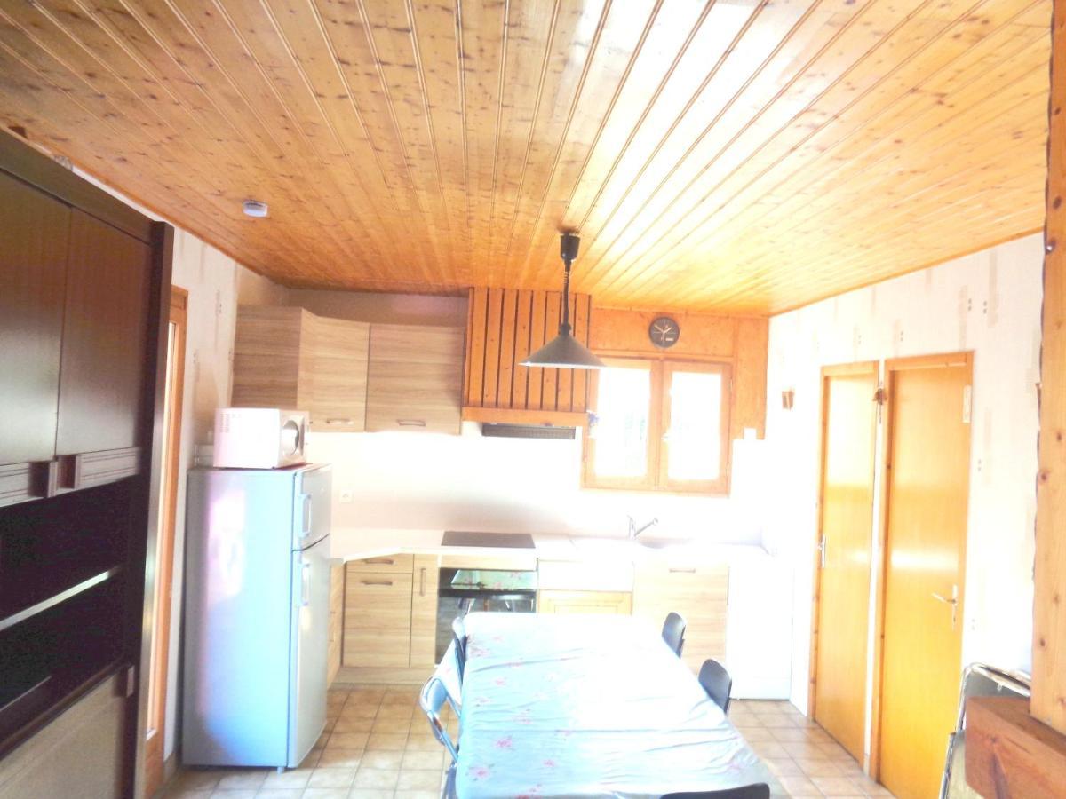 Chalet Charmant A Saint-Gerons Avec Piscine Partagee Exterior foto